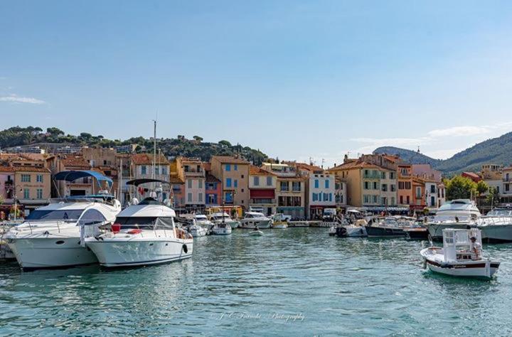 La Maison De Doms Avec Jacuzzi Et Vue Mer Cassis Exteriör bild